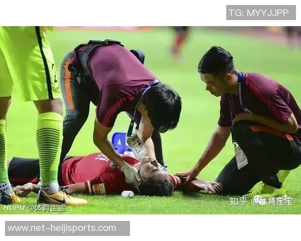 足球场上的猝死悲剧如何引发对运动员健康的深思与关注